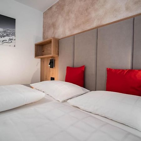 Garni Piz Da L'Ander Hotell Corvara Exteriör bild