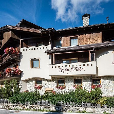 Garni Piz Da L'Ander Hotell Corvara Exteriör bild
