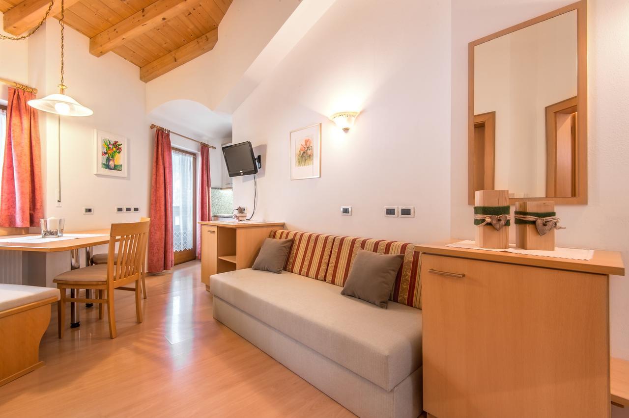 Garni Piz Da L'Ander Hotell Corvara Exteriör bild
